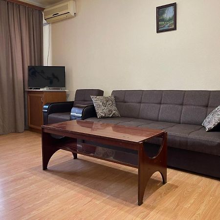 Apartment In Yerevan, Centre エクステリア 写真